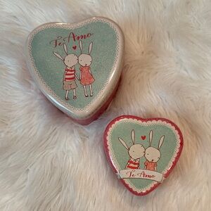 EUC Maileg Heart-Shaped Te Amo Tin Set - Red and Blue!